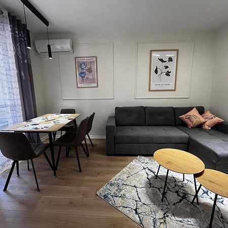 Charming Comfort Apartment Tirana Buitenkant foto
