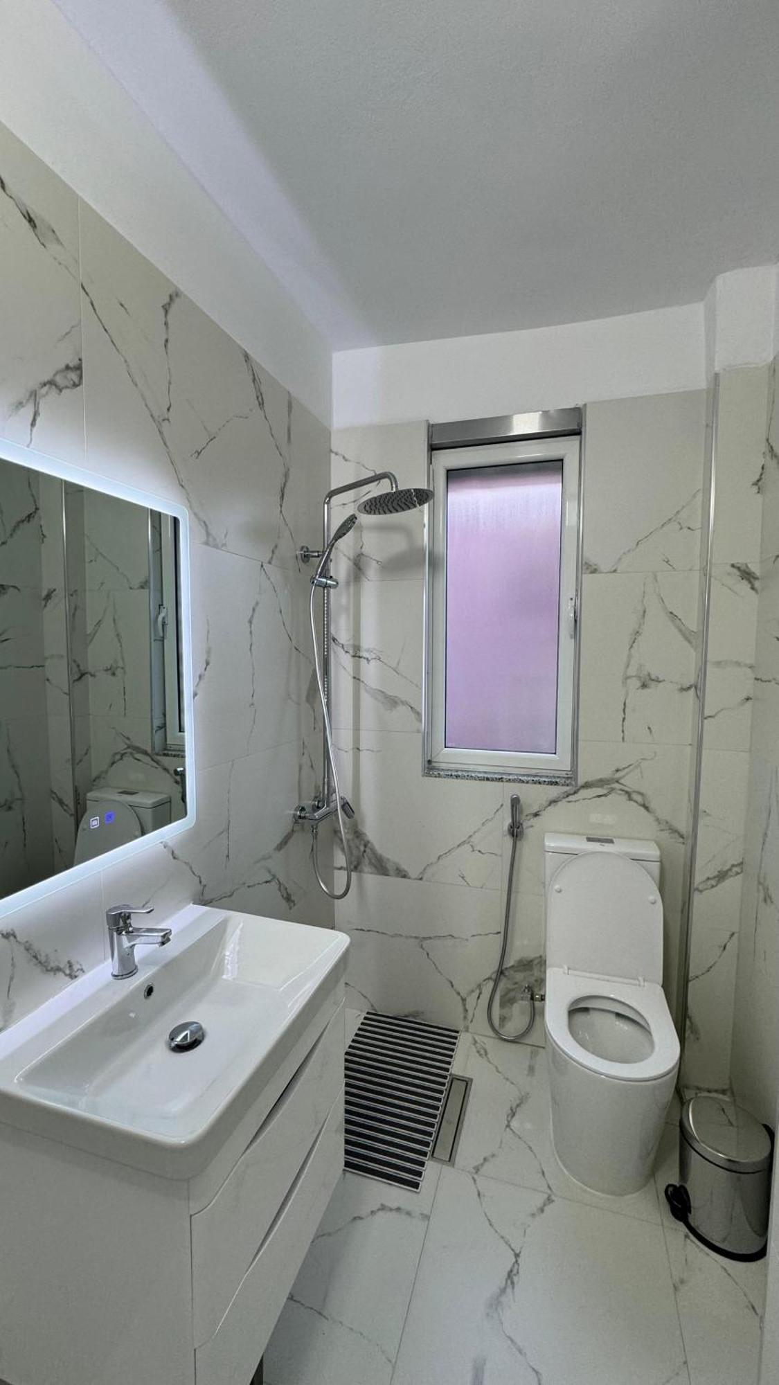 Charming Comfort Apartment Tirana Buitenkant foto