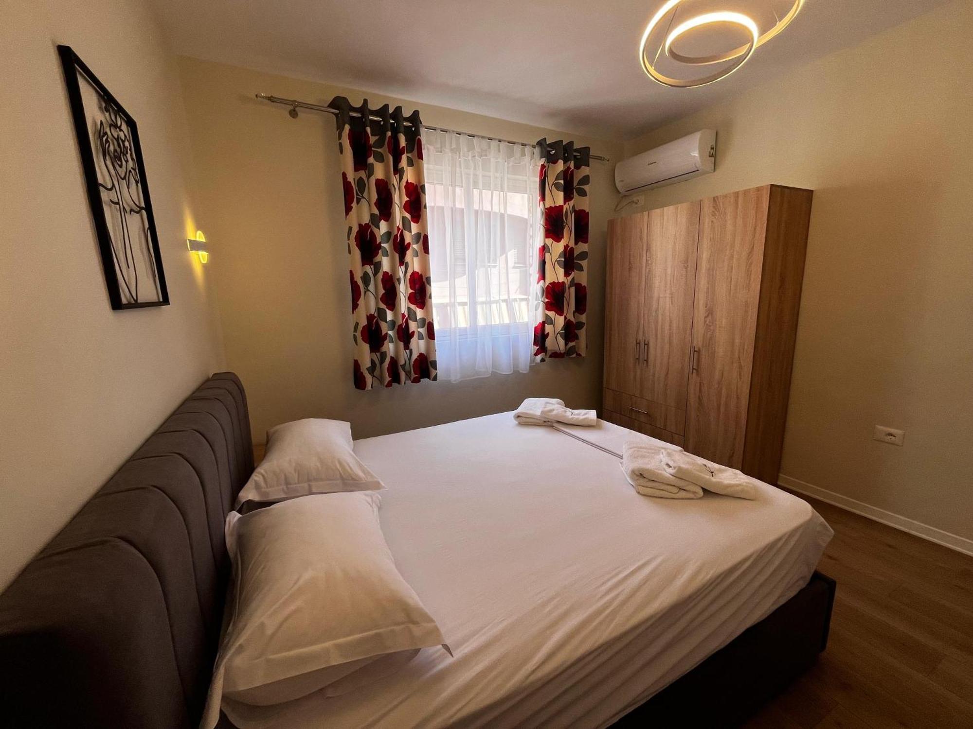 Charming Comfort Apartment Tirana Buitenkant foto